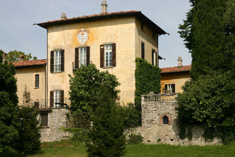 Uno scorcio delle moderne aree residenziali disposte lungo i terrazzamenti collinari
